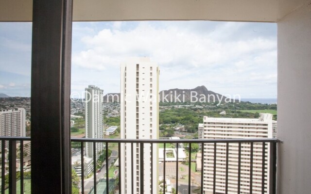 1-3303 Waikiki Banyan