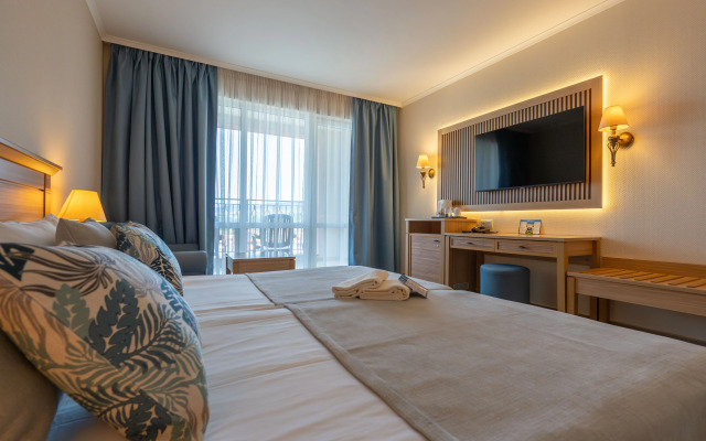 DIT Majestic Beach Resort