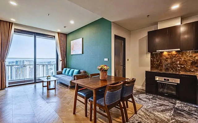 The Lumiere Luxury Citypoint ANGIA