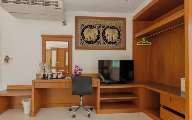 Sukcheewa Residence Phuket