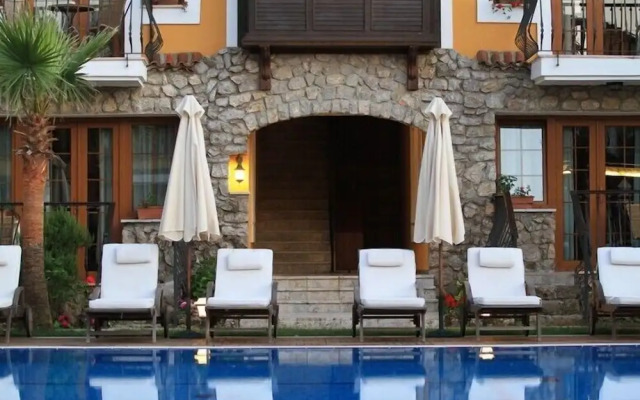 The Olive Tree Studios - Adults Only