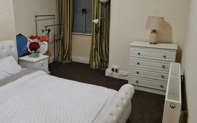 Sherbourne Retreat - 4 Bedroom House in Blackpool