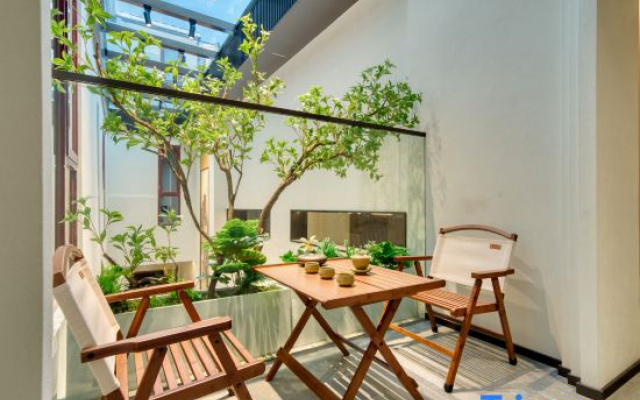 The Moonlit Temple Hotel (Wenzhou Longwan International Airport Branch)