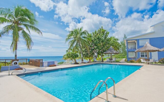 Moon Bay by Cayman Villas