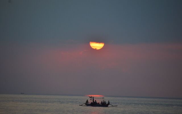 Bagus Beach Resort