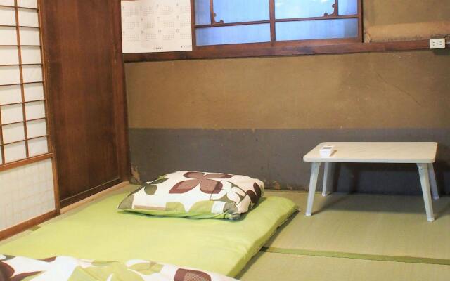 Deer Guesthouse - Hostel