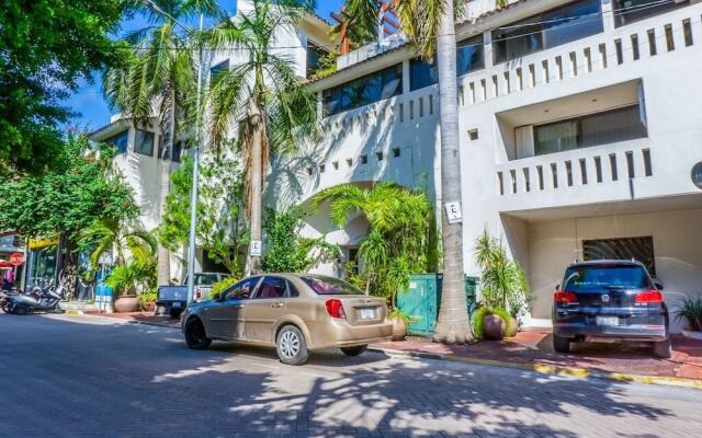 Royal Palms 3 1 Bedroom Condo by RedAwning