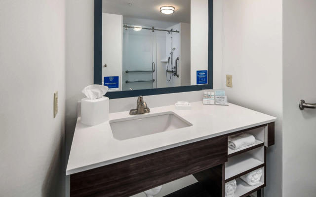 Hampton Inn & Suites Navarre