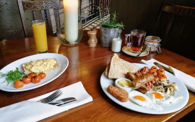 Harper's Steakhouse with Rooms, Southampton Swanwick Marina