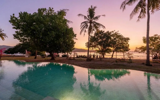 Bleu MATHIS Gili Asahan