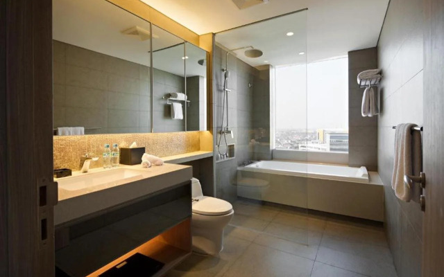 Oakwood Hotel & Residence Surabaya