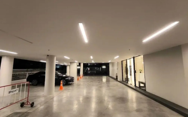 Sathorn 111