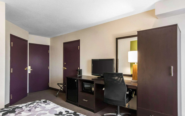 Sleep Inn & Suites