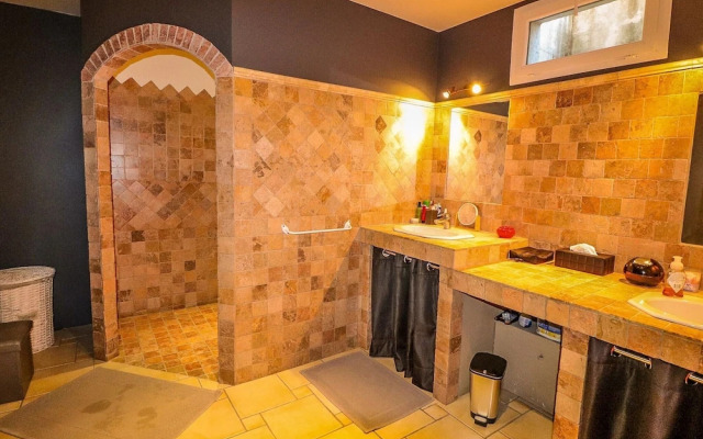 Luxury Property With Private Pool