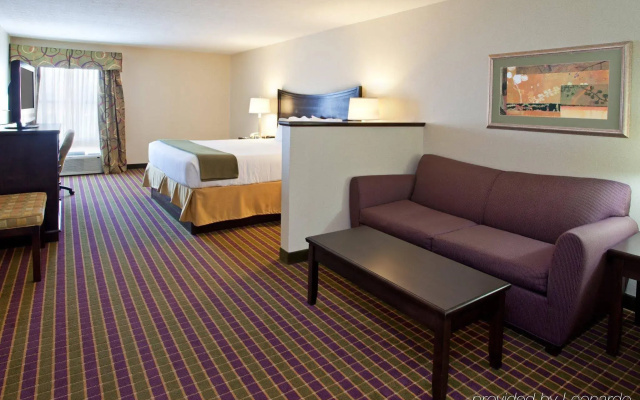 Holiday Inn Express London-I-70