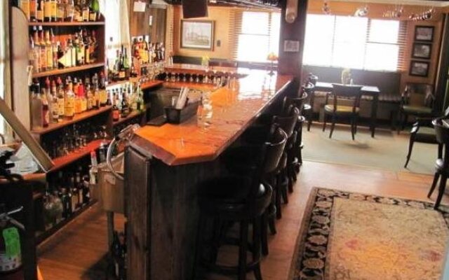 Monadnock Inn