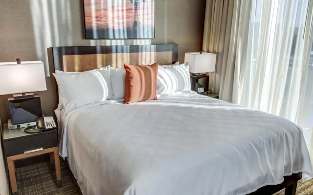 Cambria Hotel Plano Frisco