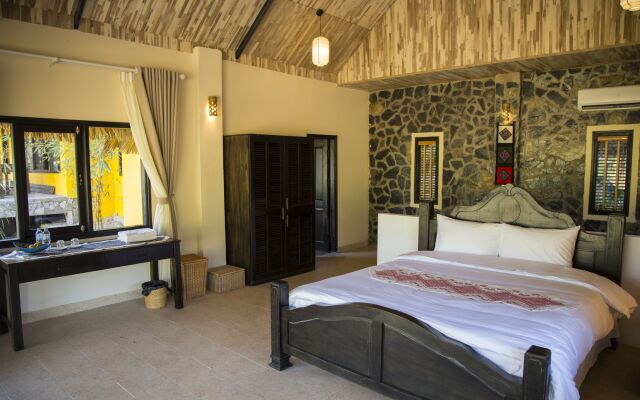 Mai Chau Sunrise Village