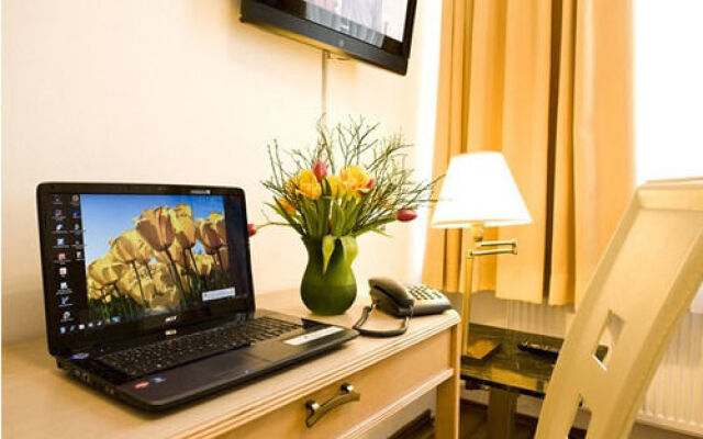 Hotel Harmony