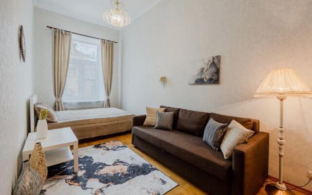 DeRent Apartments on Nevsky Prospekt 22-24