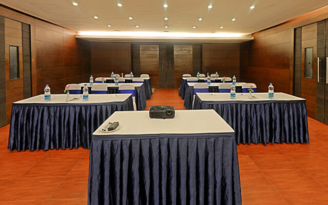 The Hotel Royal Plaza