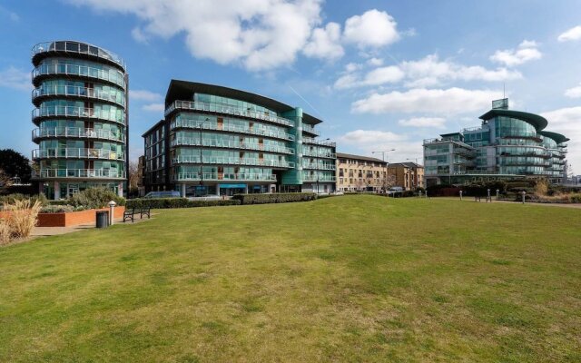 St Katharine's Dock Penthouse