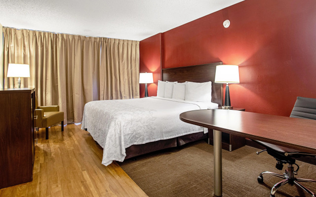 Red Roof Inn PLUS+ Wichita East