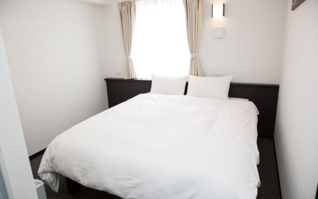 Universal Hotel Reborn