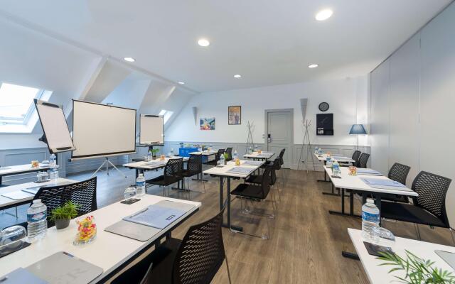 Kyriad Prestige Compiegne