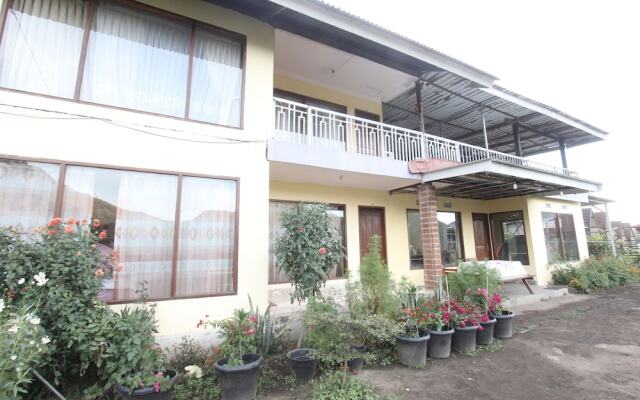 OYO 91744 Hotel GemilangNearPuncak Pusuk Sembalun