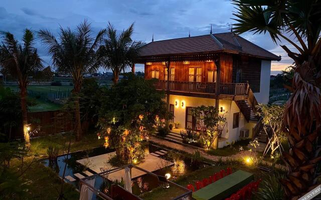 Dontrei Villa Angkor