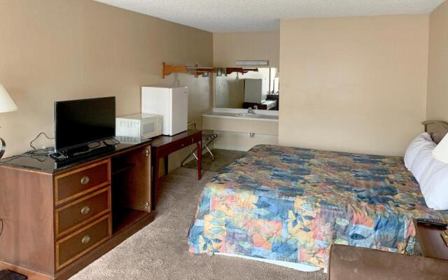 OYO Hotel Branson MO-165