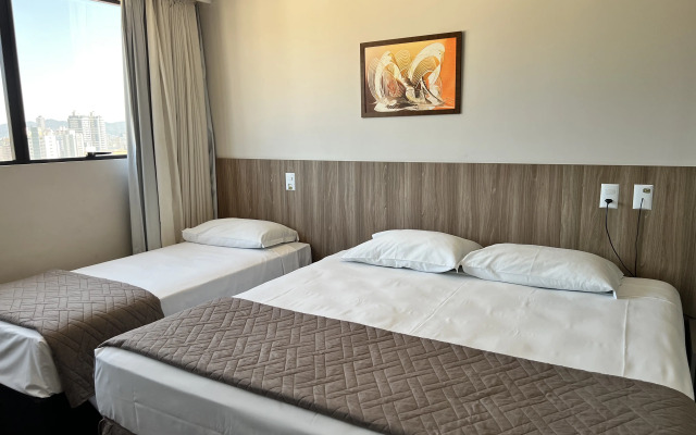 Innovare Slim Hotel Itajaí