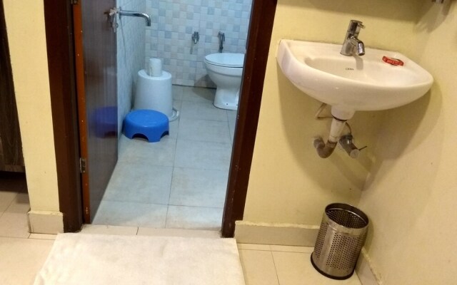 JK Rooms 128 Hotel RR