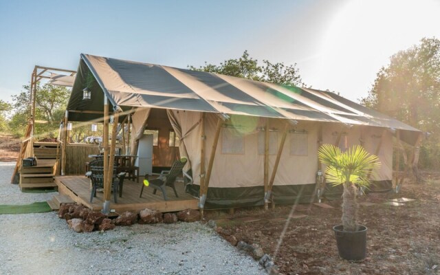Safari Tent With Private Pool in Albufeira