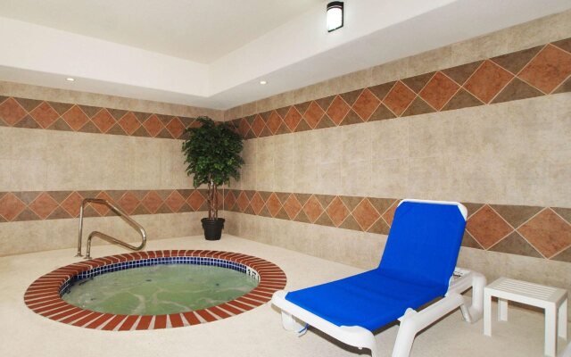 Hampton Inn & Suites Childress