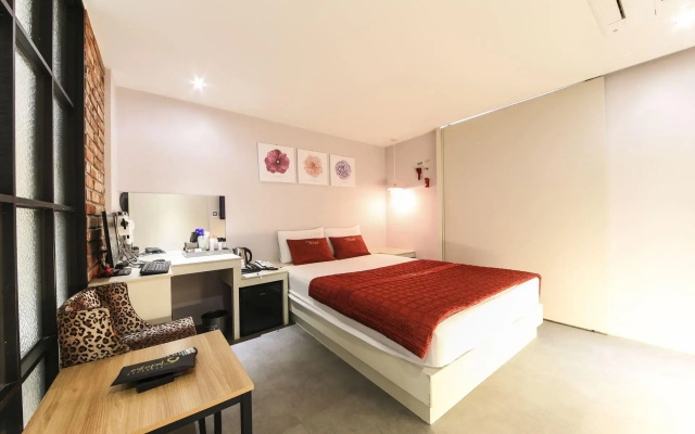 The Lazzi Hotel Dongnae