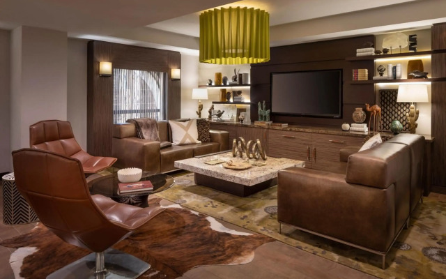 Renaissance Phoenix Downtown