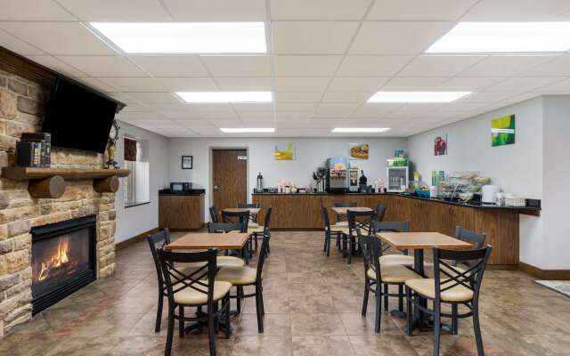 Quality Inn and Suites Monterey, TN - Crossville, TN