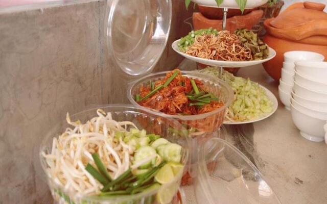 At Rimnam Chan Hostel