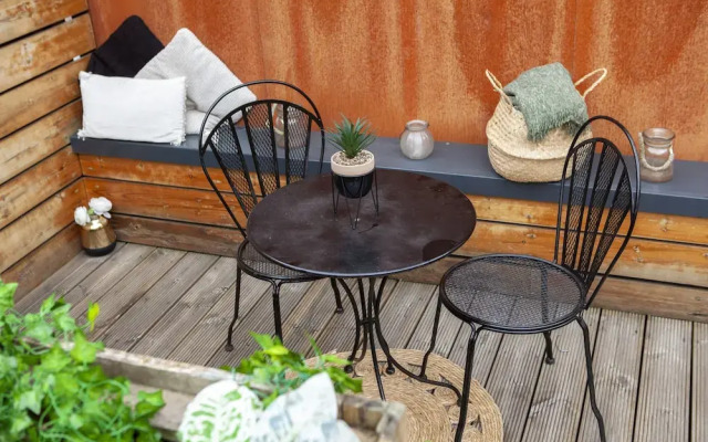 Modern City Centre Apartment - Roof Garden