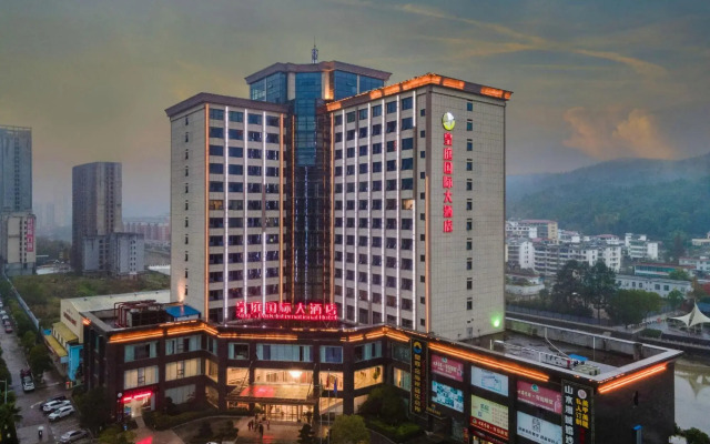 King's Park International Hotel