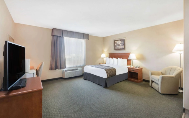 Ramada Clairmont/Grande Prairie