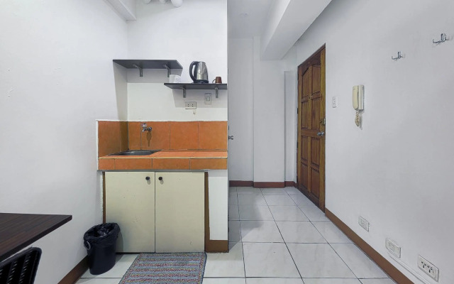 OYO 859 City Stay Inns Pasong Tamo (Vaccinated Staff)