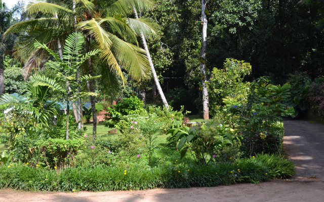Clove Garden Hotel