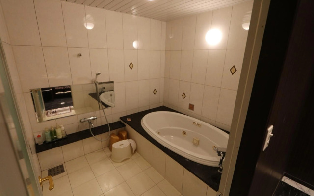 Hotel Sari Resort Takinoyashiro - Adults Only