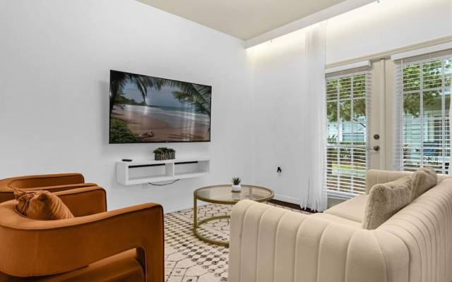Thematic 4 bdr House Near Disney - 11-105lv