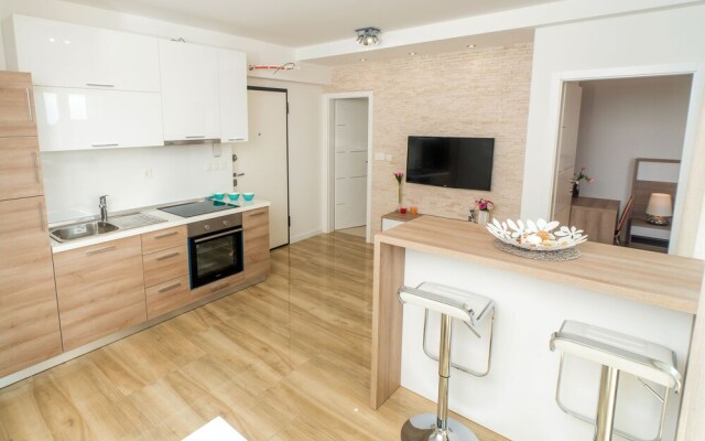 Apartments & Rooms Danivan Pool Villas