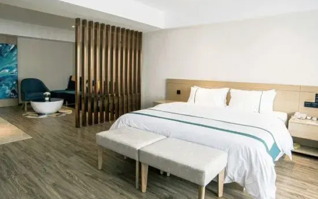 City Comfort Inn Hotel (Liuzhou Five Star Pedestrian Street Zhonghuan Building)