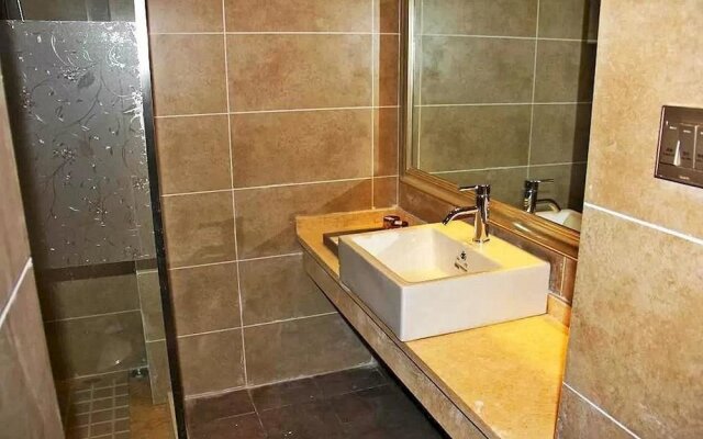 Mingjia Spring Holiday Hotel
